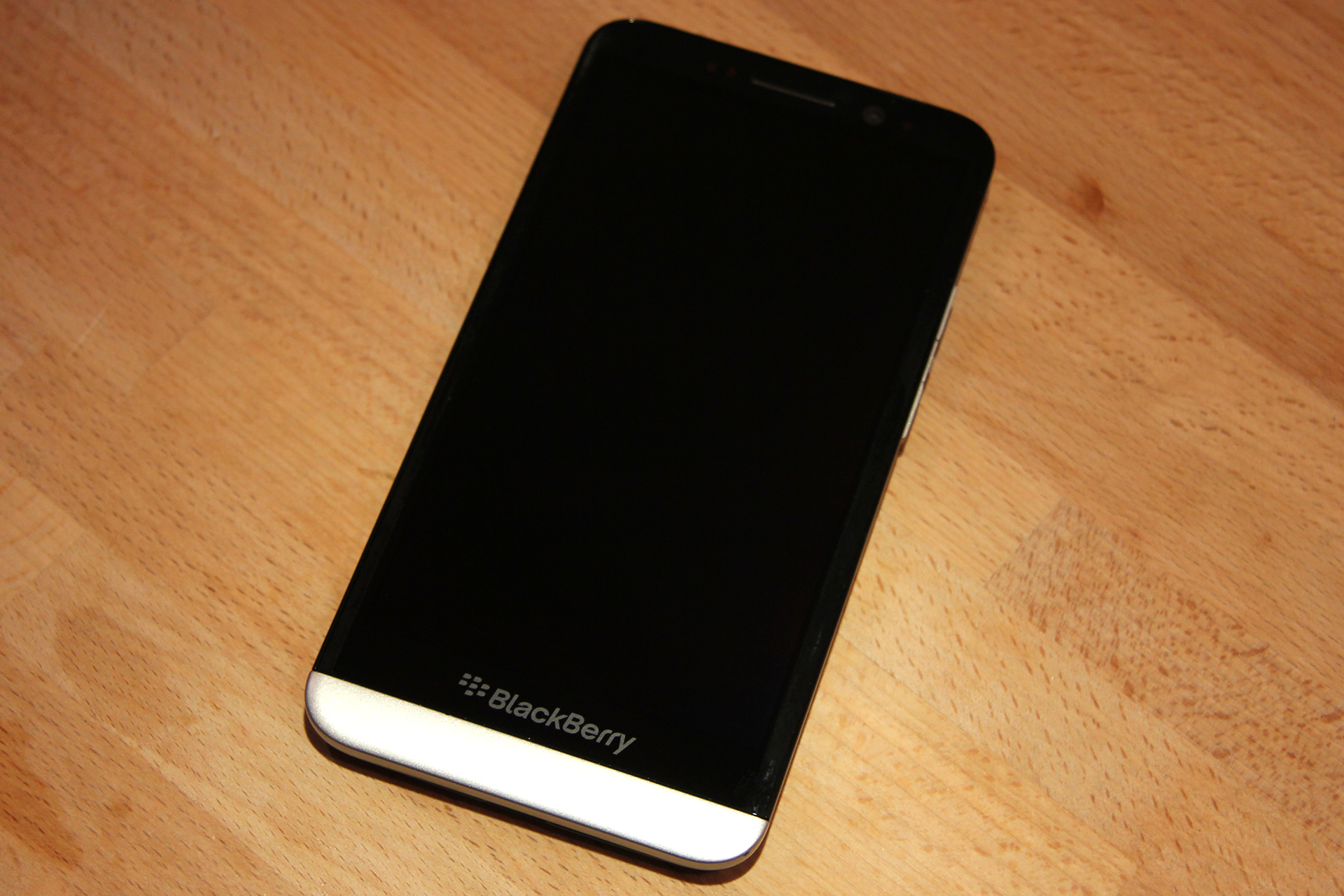 How To Hard Reset BlackBerry Z30